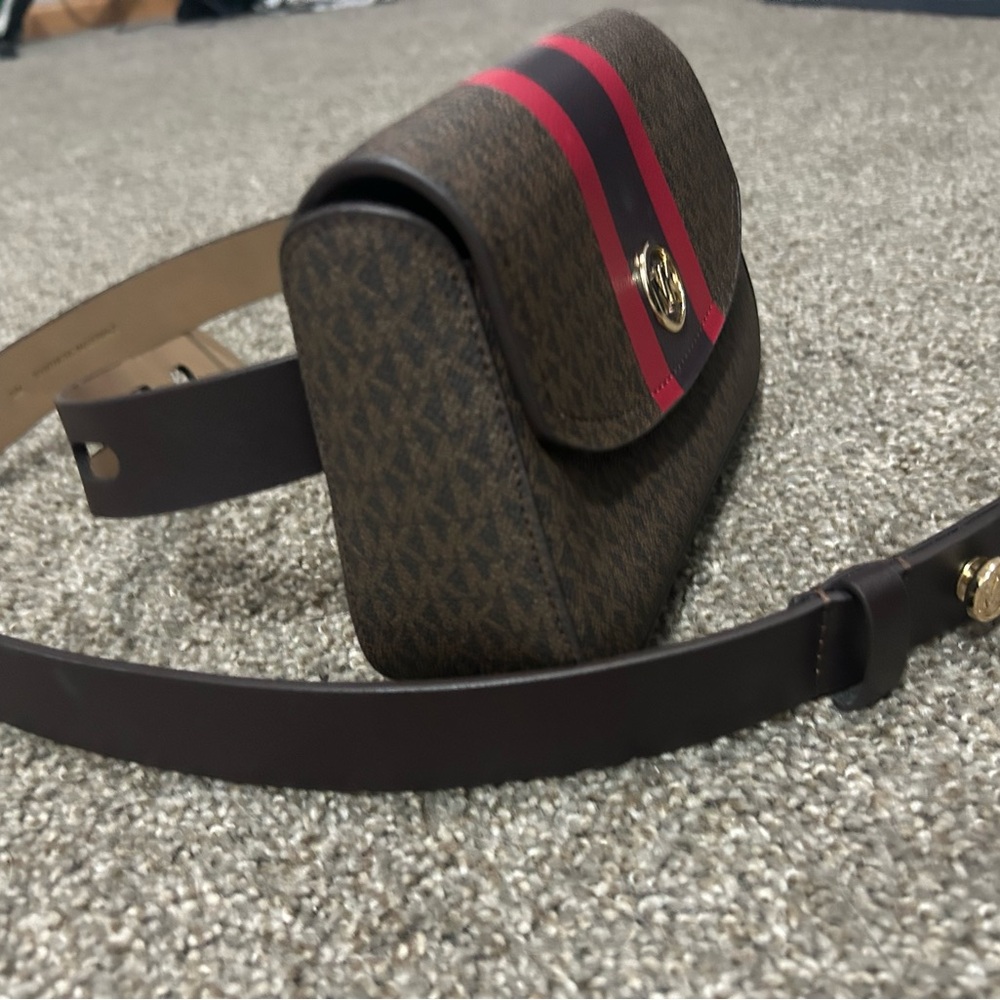 Michael Kors Belt Bag - Picture 3 of 5